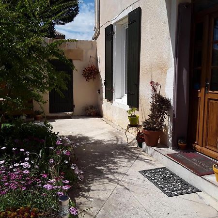 L'Oustau Villa Beauvoisin  Exterior photo